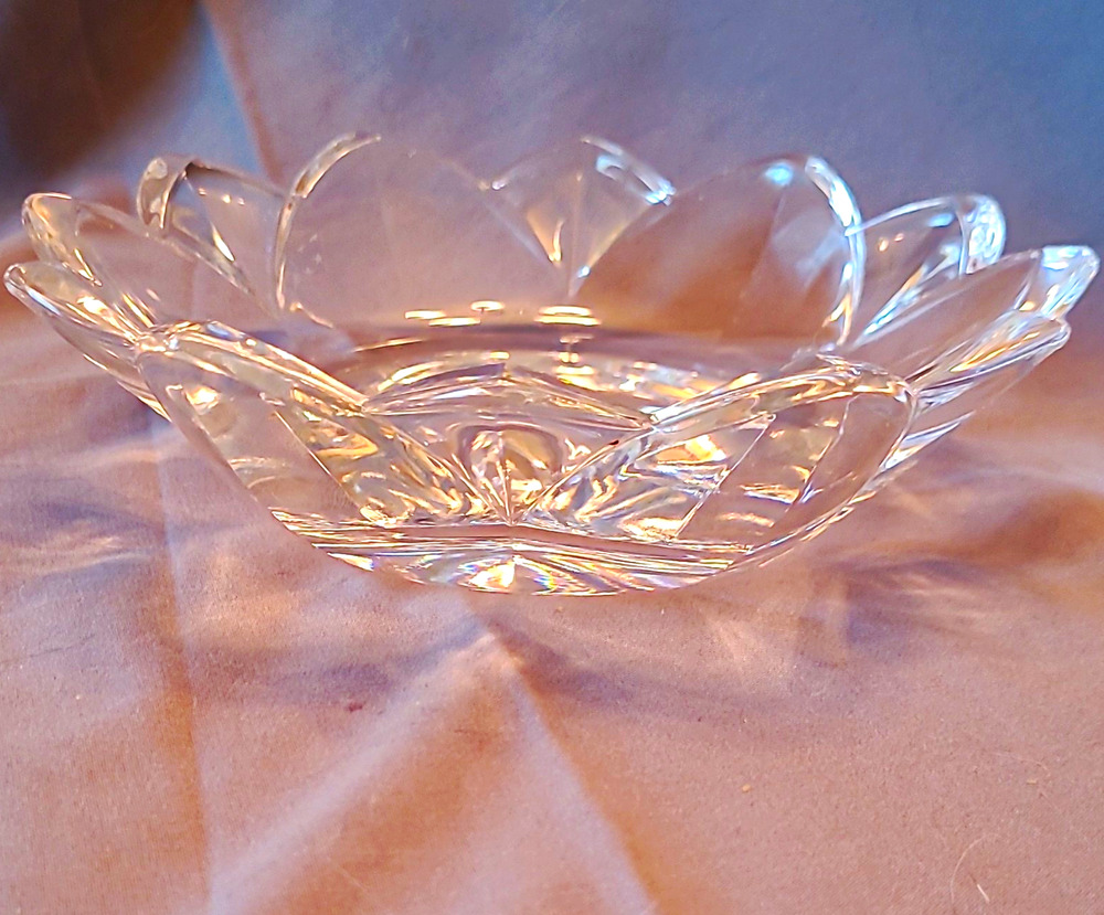 Marquis by Waterford Crystal Poinsettia Floral Candy Bowl 5.5" Made in Germany